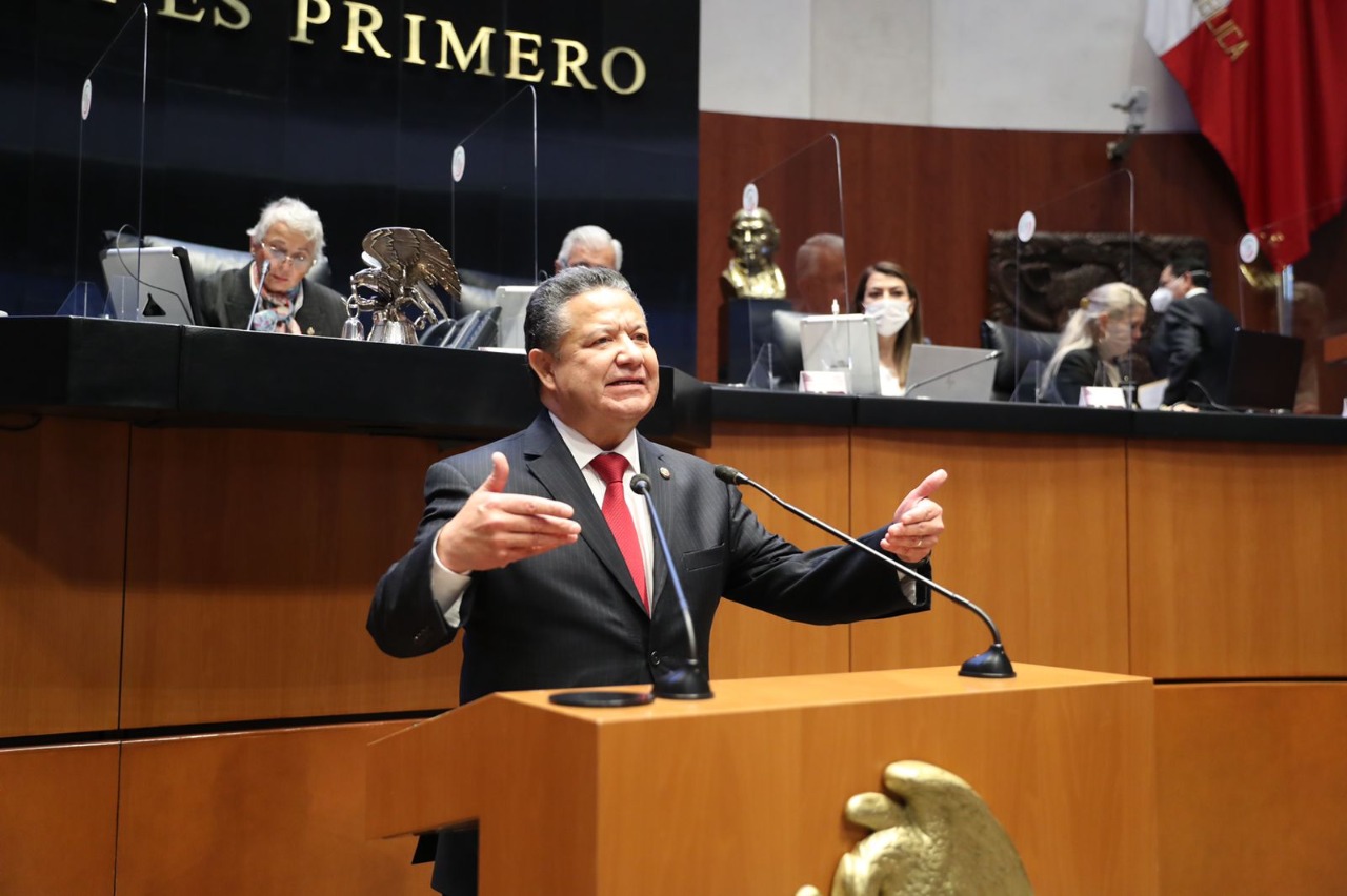 Presenta Julio Menchaca iniciativa de vanguardia para resolver conflictos civiles y familiares