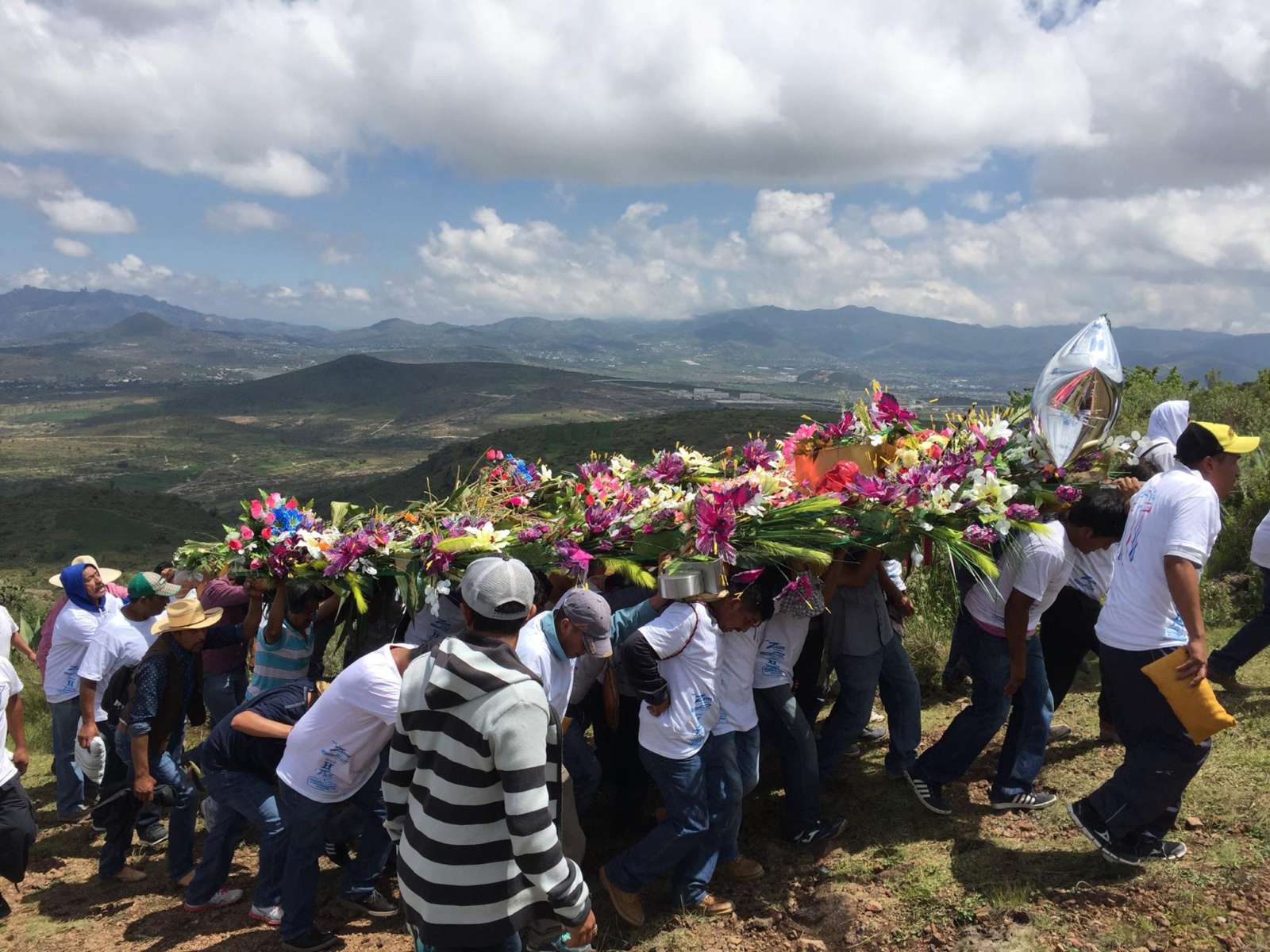 Presentan investigación sobe ritualidad en San Agustín Tlaxiaca