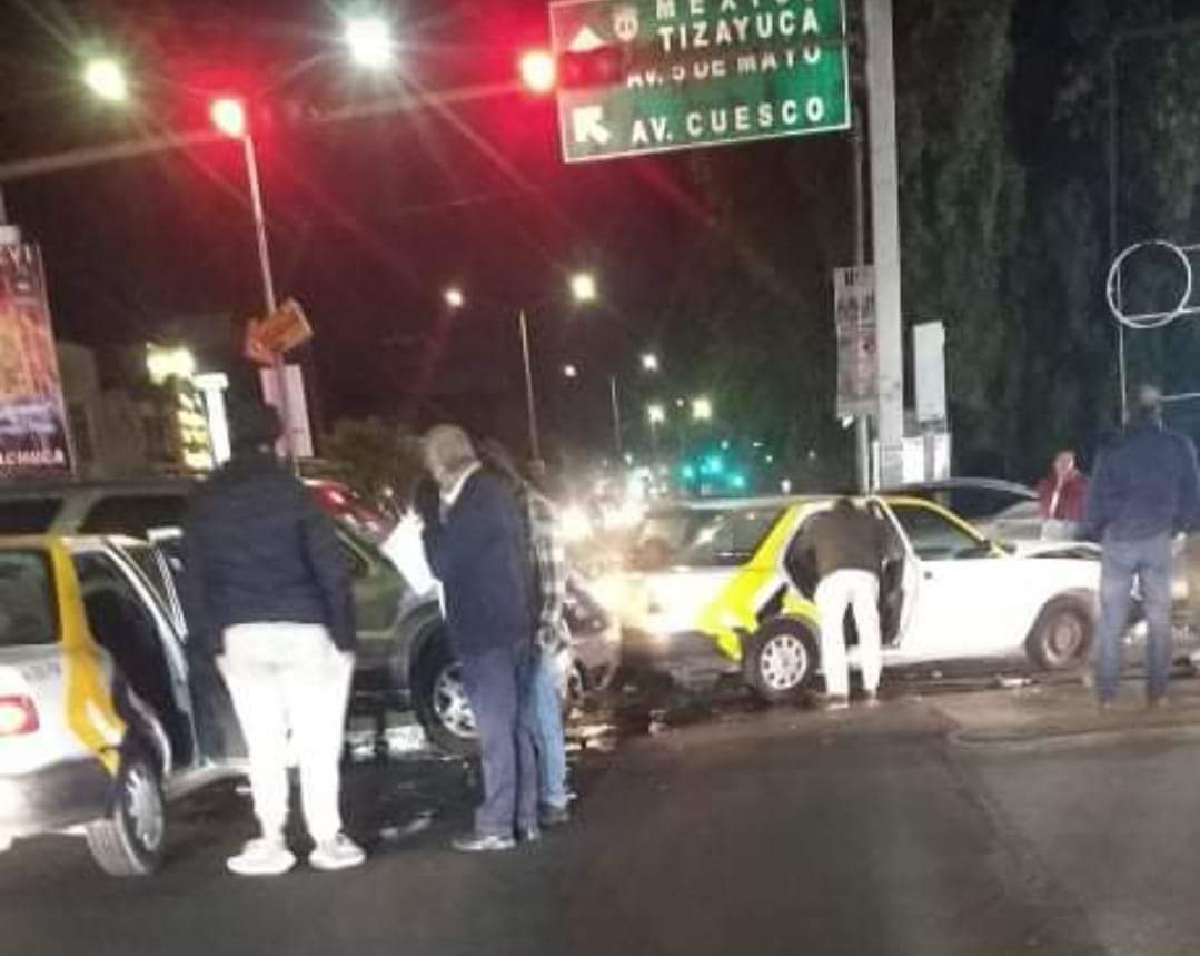 Se registra carambola en Pachuca; no hay lesionados de gravedad