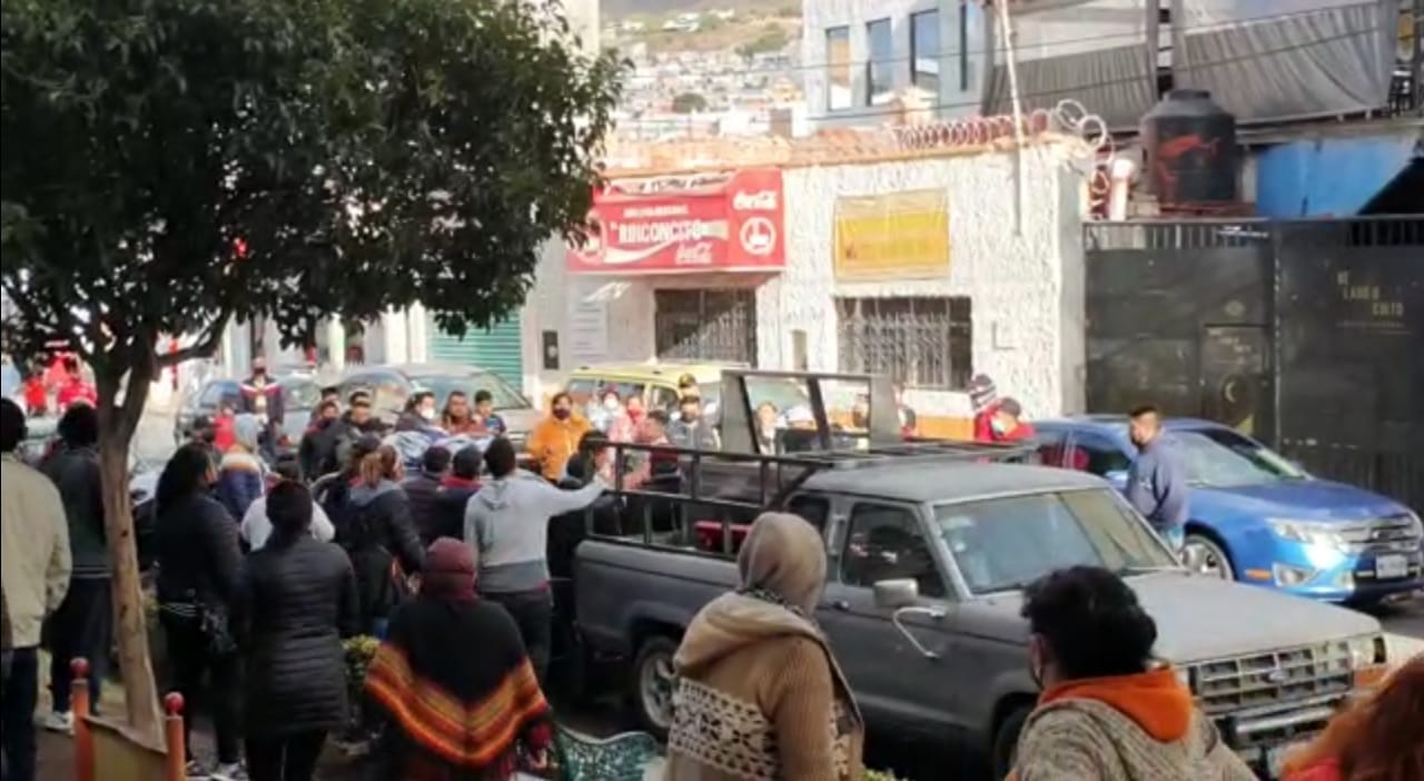 Comerciantes de Jardín del Arte arman trifulca