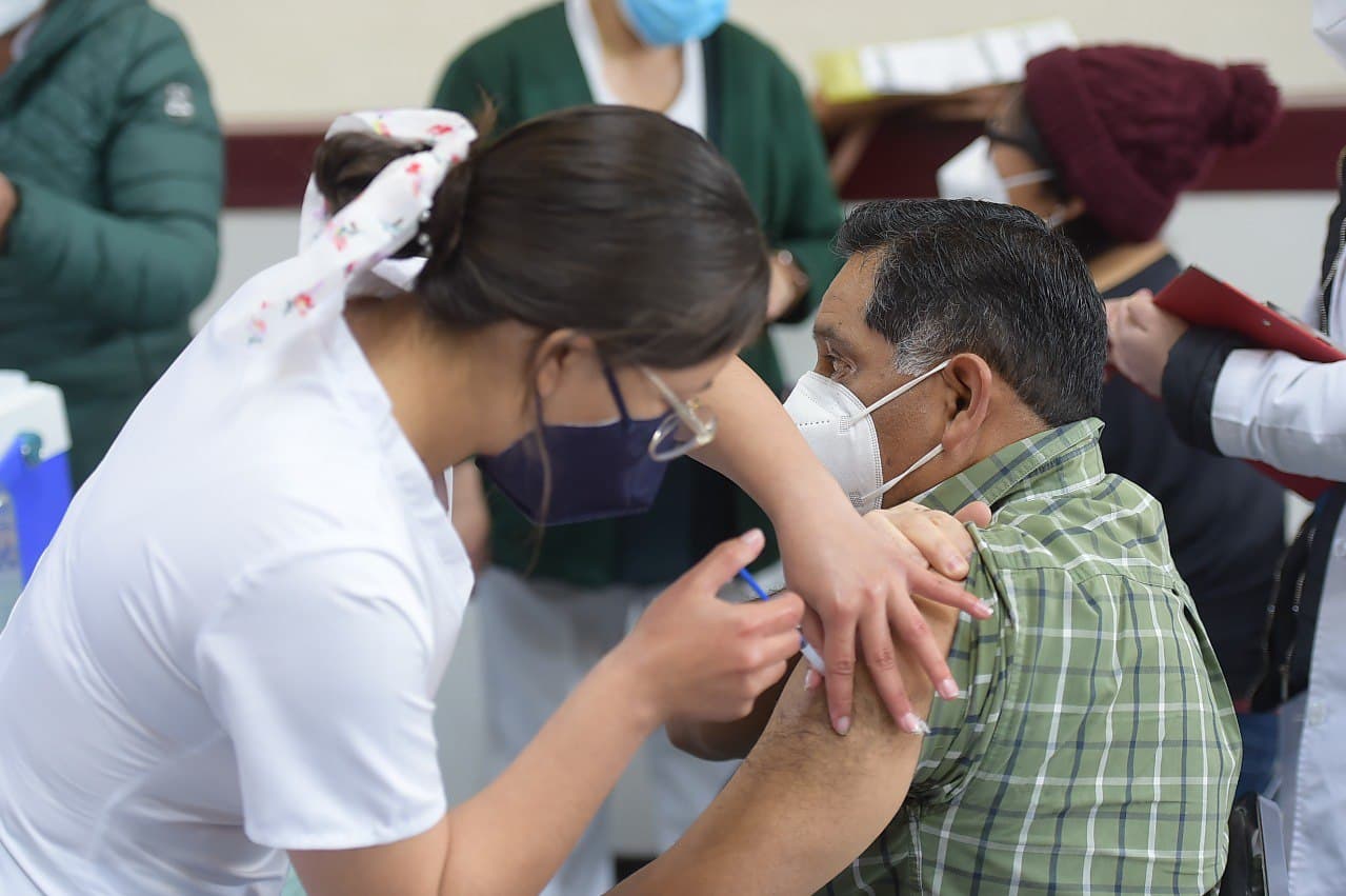 El 26% de trabajadores de la educación en Hidalgo no se aplicaron refuerzo