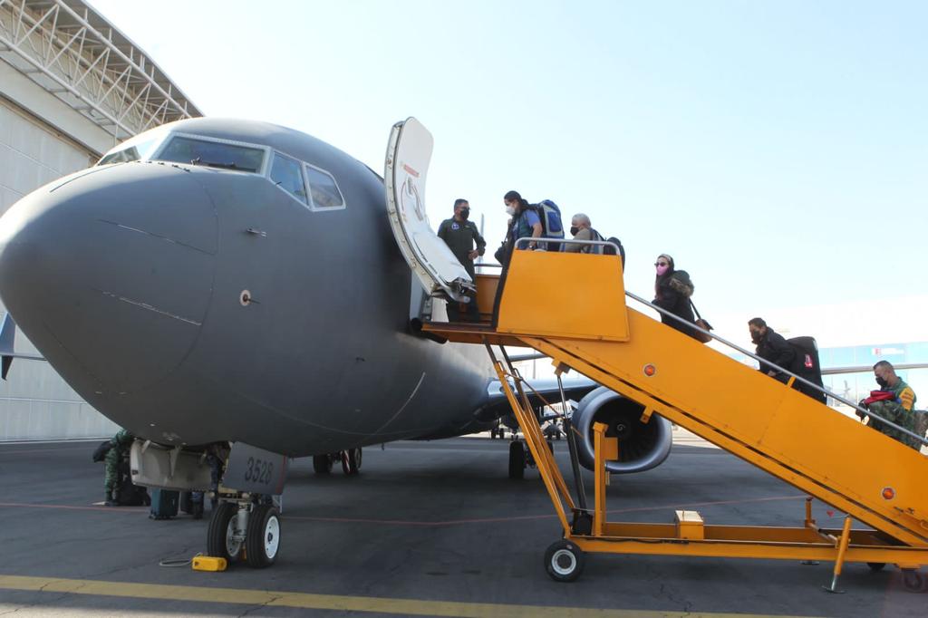 Despega avión militar para repatriar a mexicanos que vivían en Ucrania