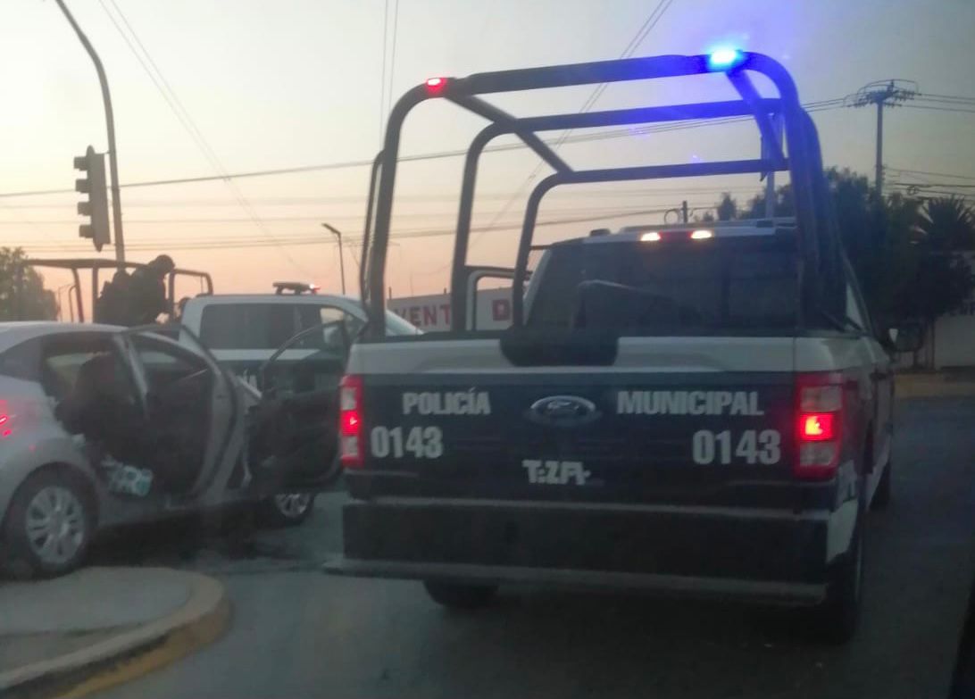 Policía detiene a dos presuntos ladrones de Oxxo  de Tizayuca