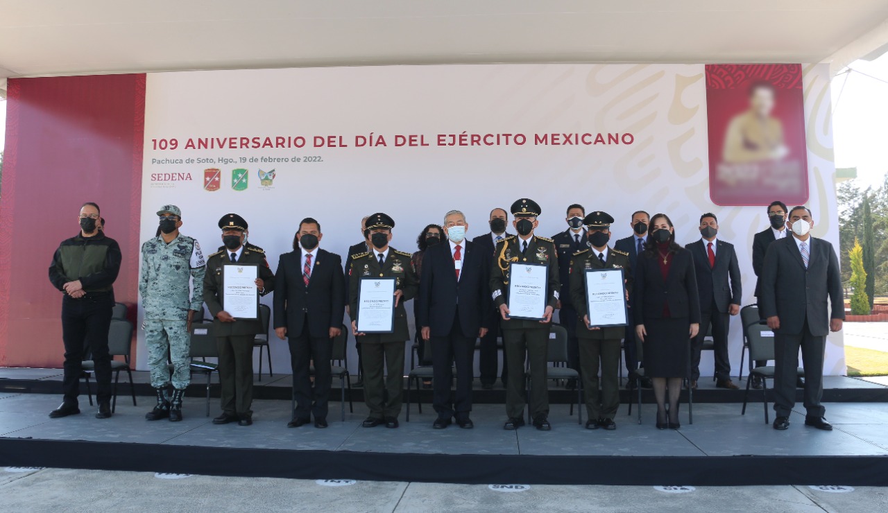 Entregan reconocimientos a personal militar durante ceremonia de 109 aniversario