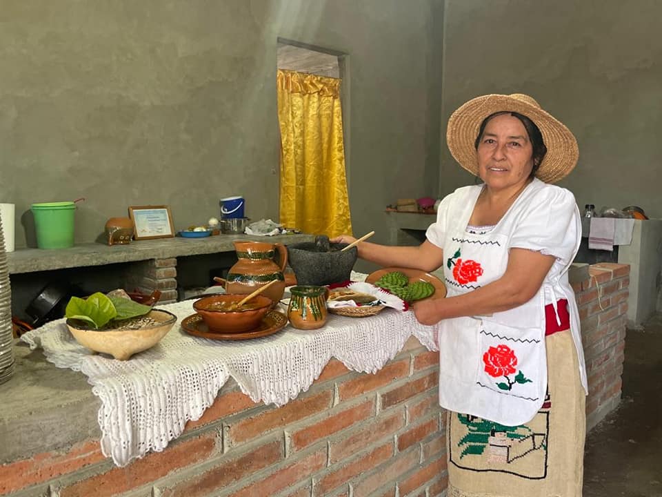 Primer Festival del Escamol con la cocinera tradicional Porfiria Rodríguez