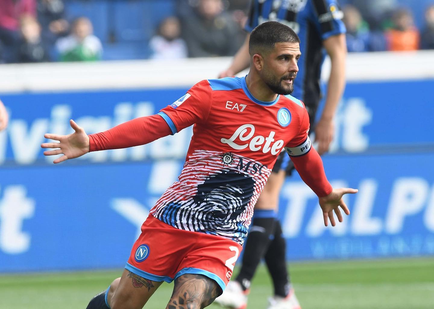 Napoli vence 3-1 al Atalanta y es líder de la Serie A