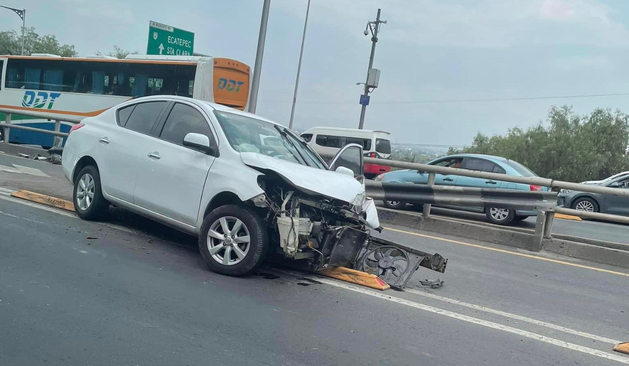 En la México-Pachuca, dos accidentes dejan 6 lesionados