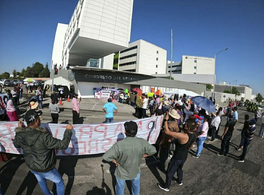 Querétaro privatiza el agua potable