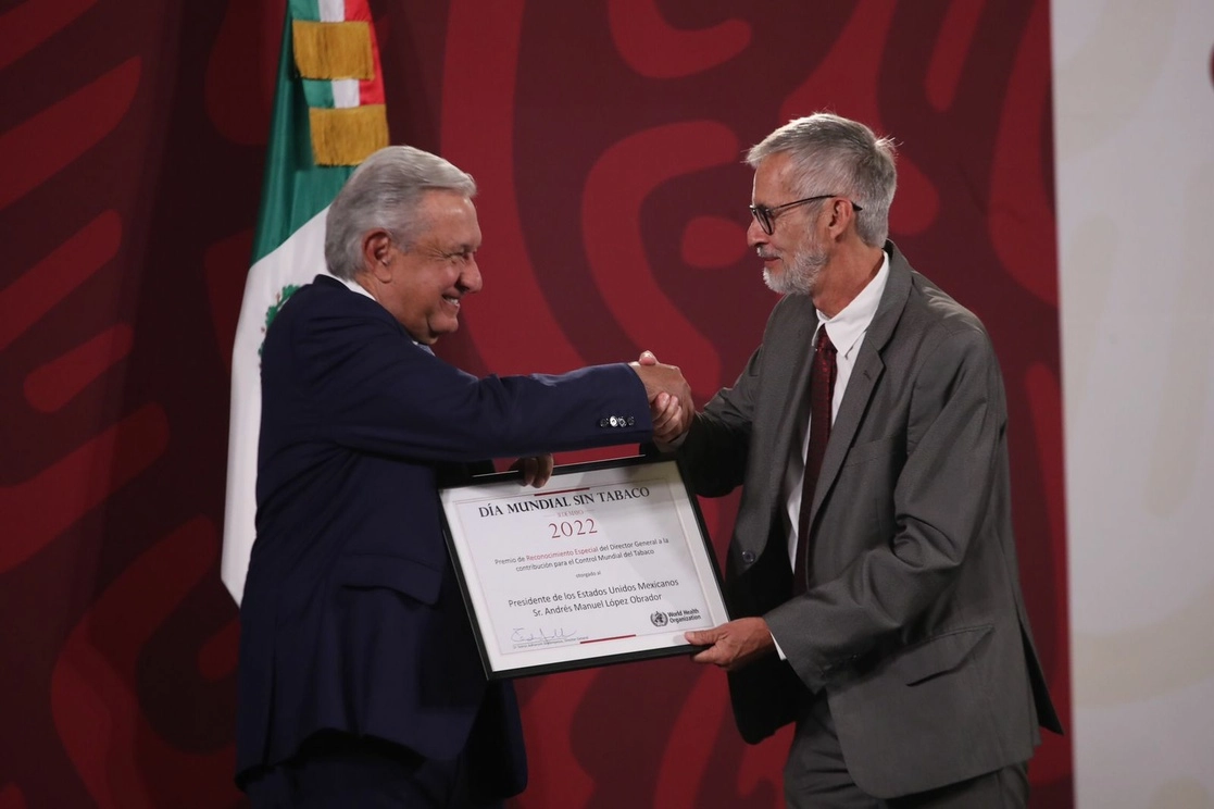 Reconoce la OMS a López Obrador por su ‘compromiso con la salud’