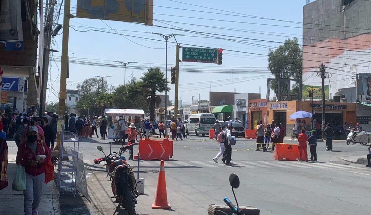 Comerciantes de Tizayuca protestan por reubicación y causan destrozos