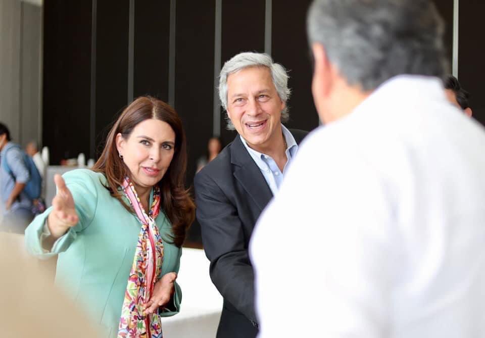 AMLO reclama que Claudio X González haga campaña en Hidalgo