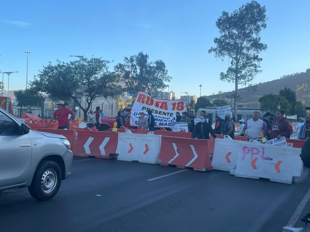 Cierre de la México-Pachuca por bloqueo de transportistas en CDMX