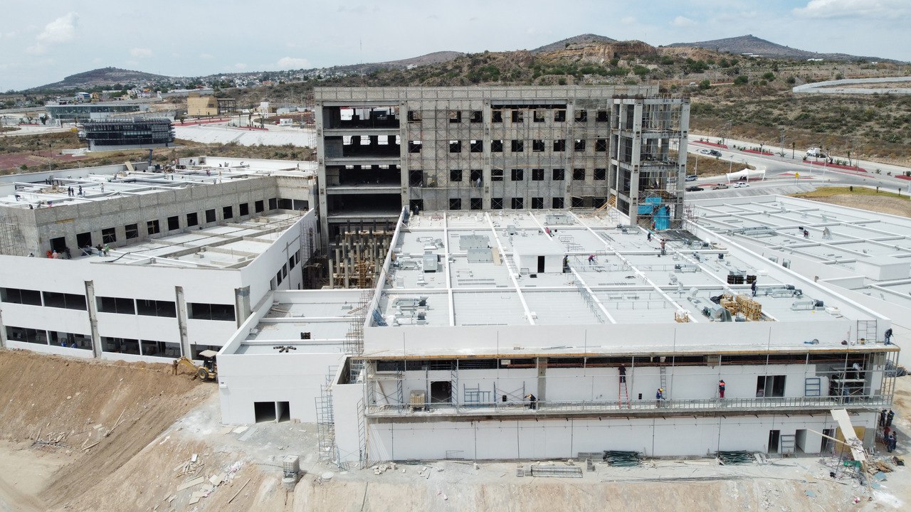 Hidalguenses tardan más de tres horas en llegar al único hospital de tercer nivel