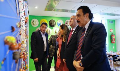 Omar Fayad y Miguel Torruco inauguran el Salón de Pueblos Mágicos