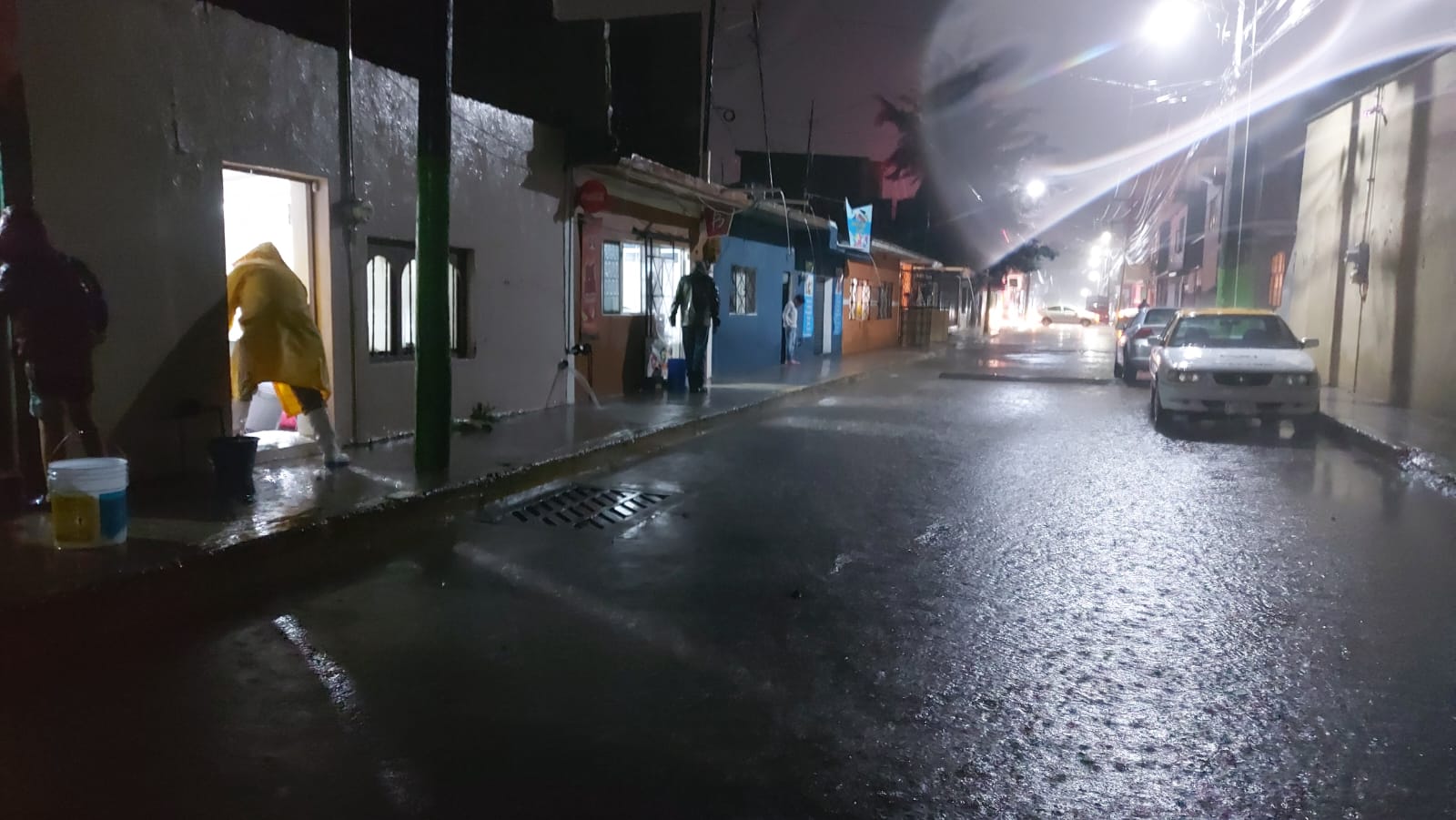 Lluvias deja casas inundadas en Tepeji del Río