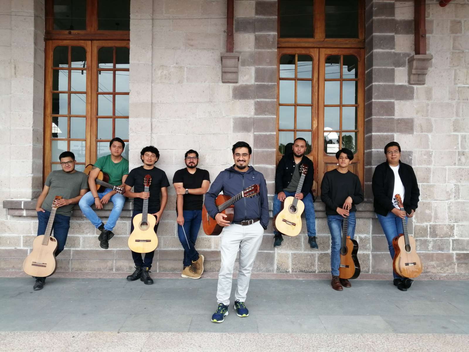 Llega a Pachuca el concierto de la Orquesta de Guitarras Pedro Barrera