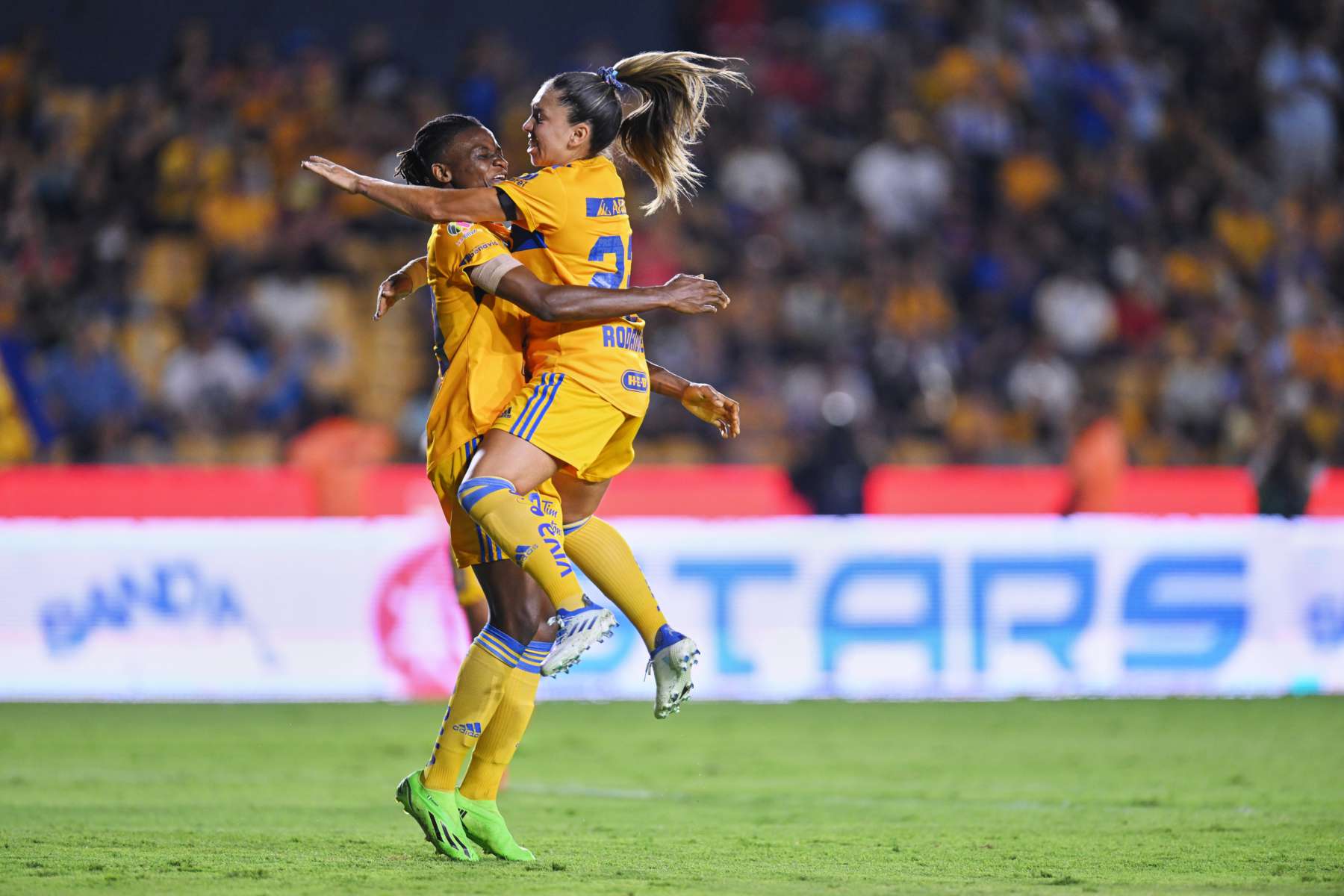 Tigres vs Pachuca femenil: tuzas salen sin puntos del Volcán