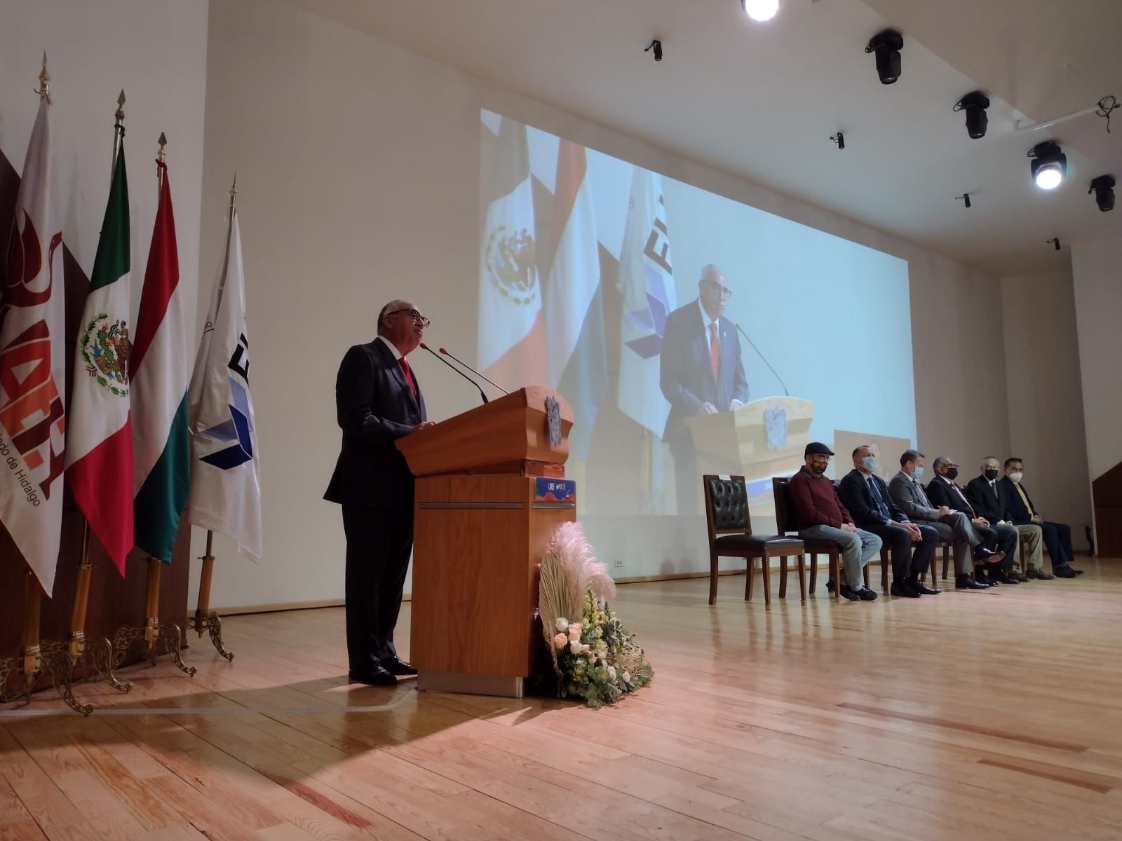 Arranca la Feria Universitaria del Libro