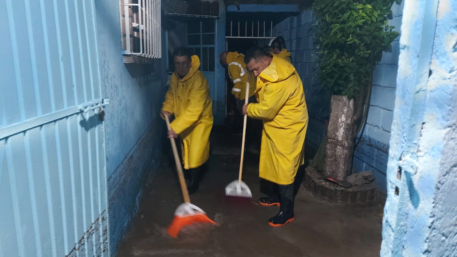 Tormenta en Tepeji del Río dejó veintena de viviendas inundadas