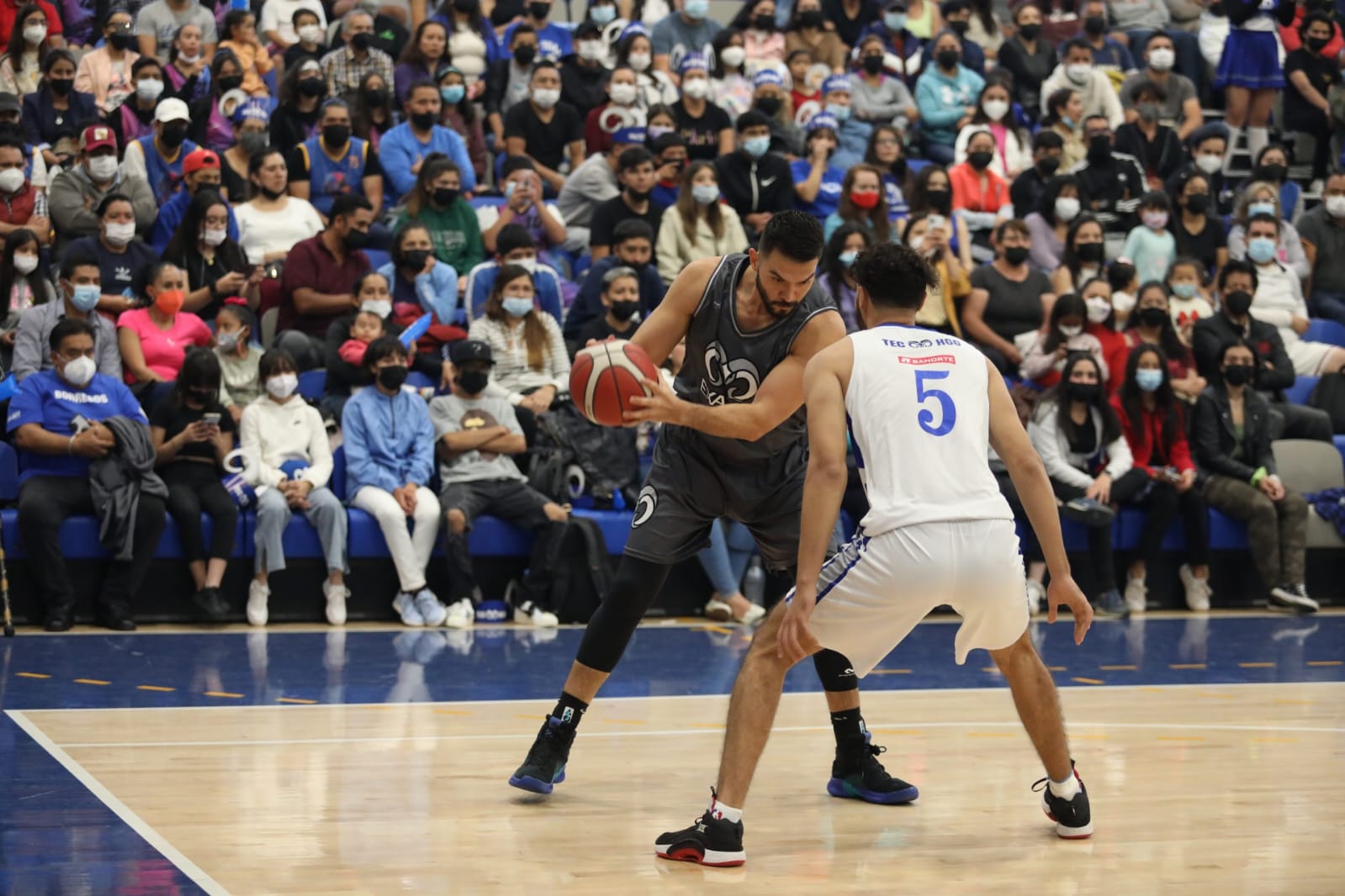 Borregos derrota a leyendas Exatec en juego de preparación