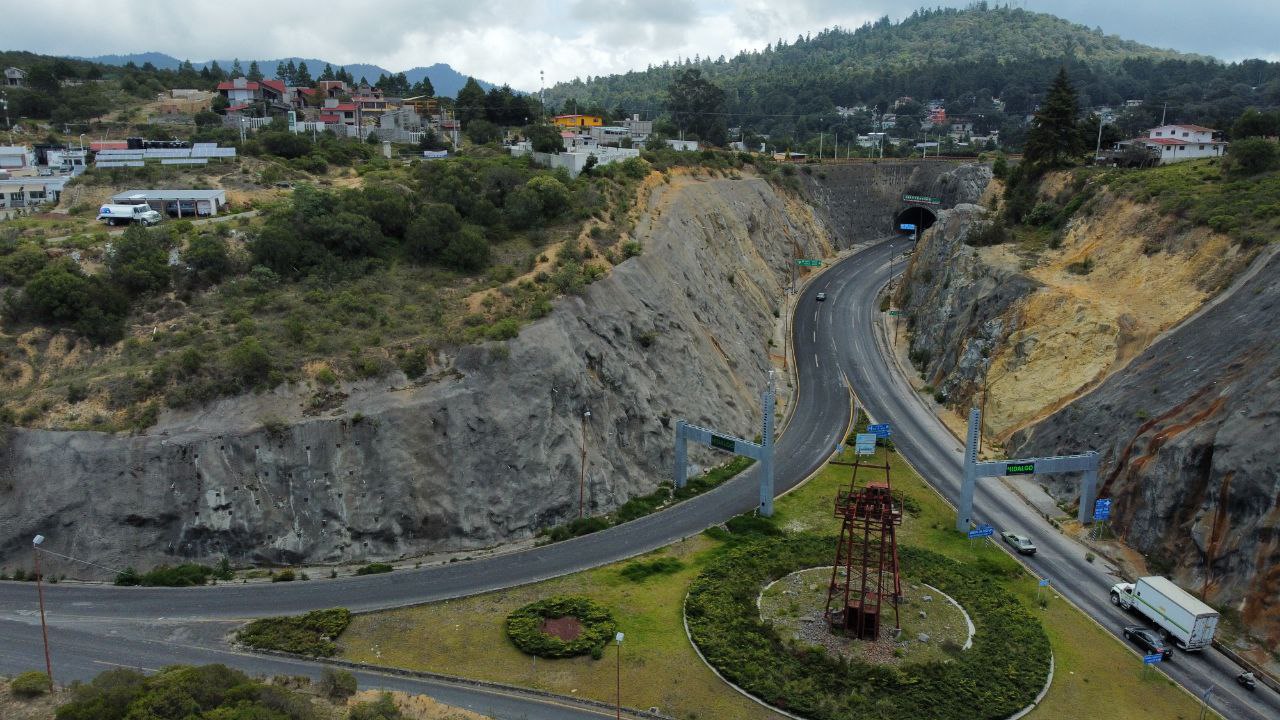 Autopista Real del Monte-Huasca se construye desde varios frentes: SICT 