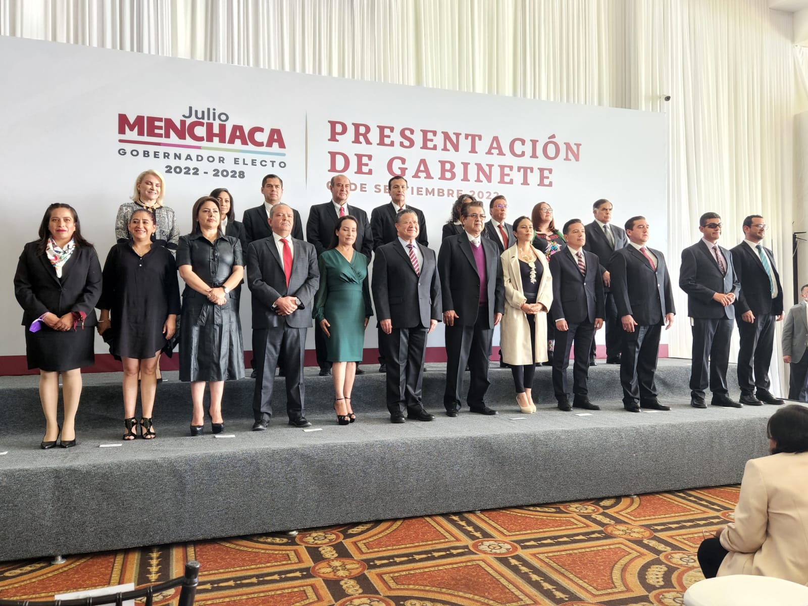 Este es el gabinete de Julio Menchaca