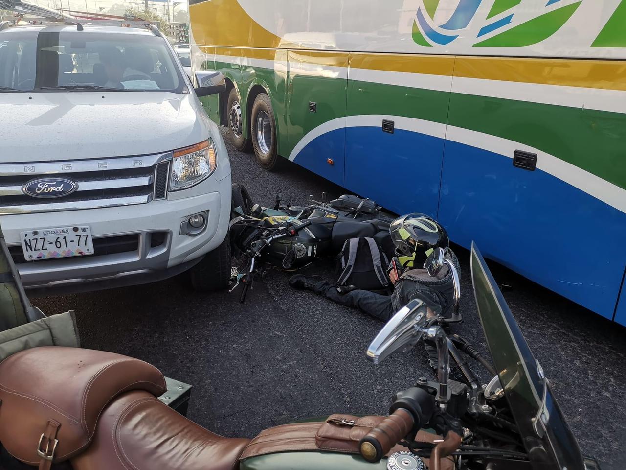 Autopista México-Pachuca: se registra accidente entre ODT y motociclista