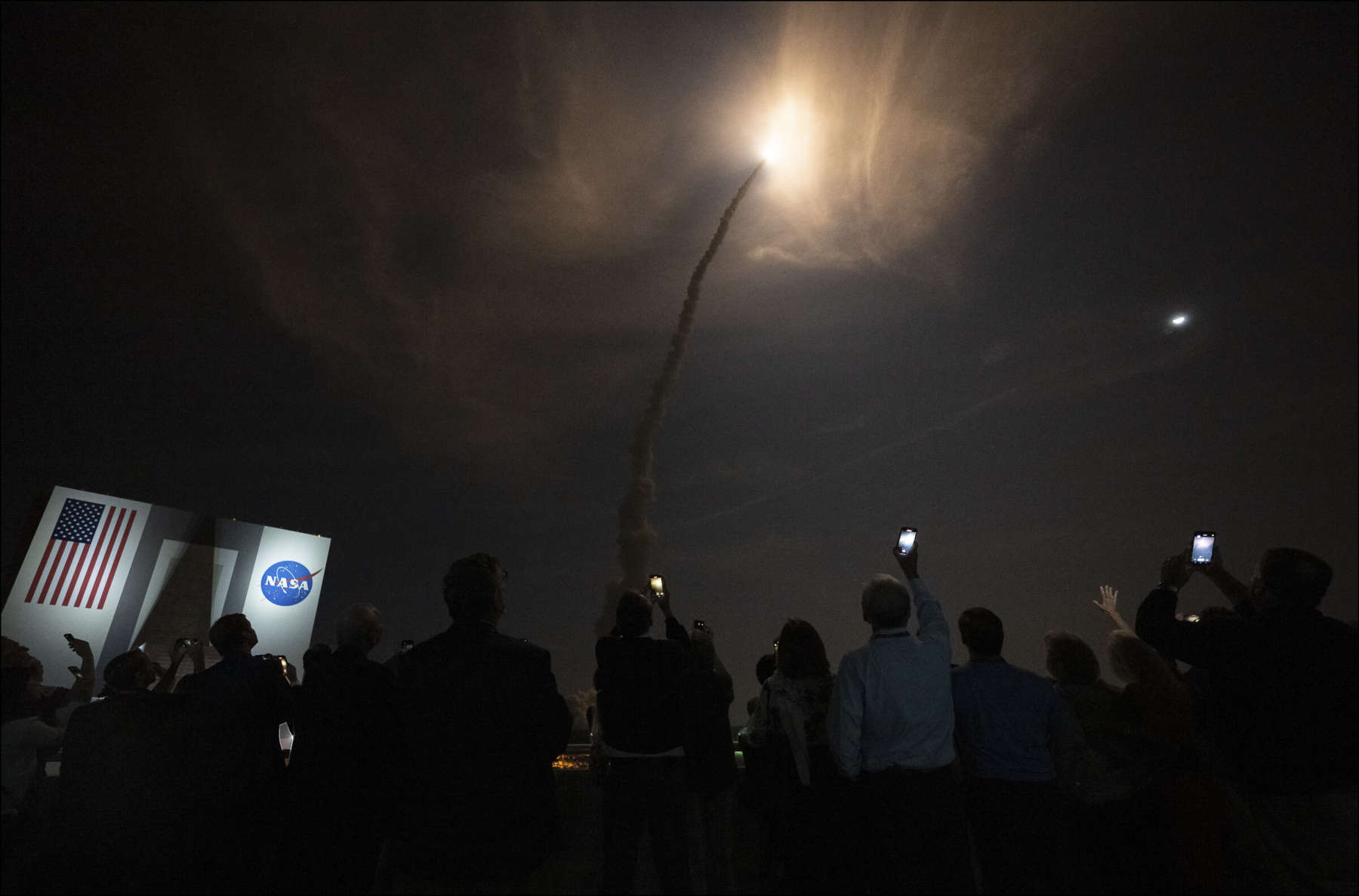 La NASA anunciará en 2023 la tripulación que viajará a la Luna