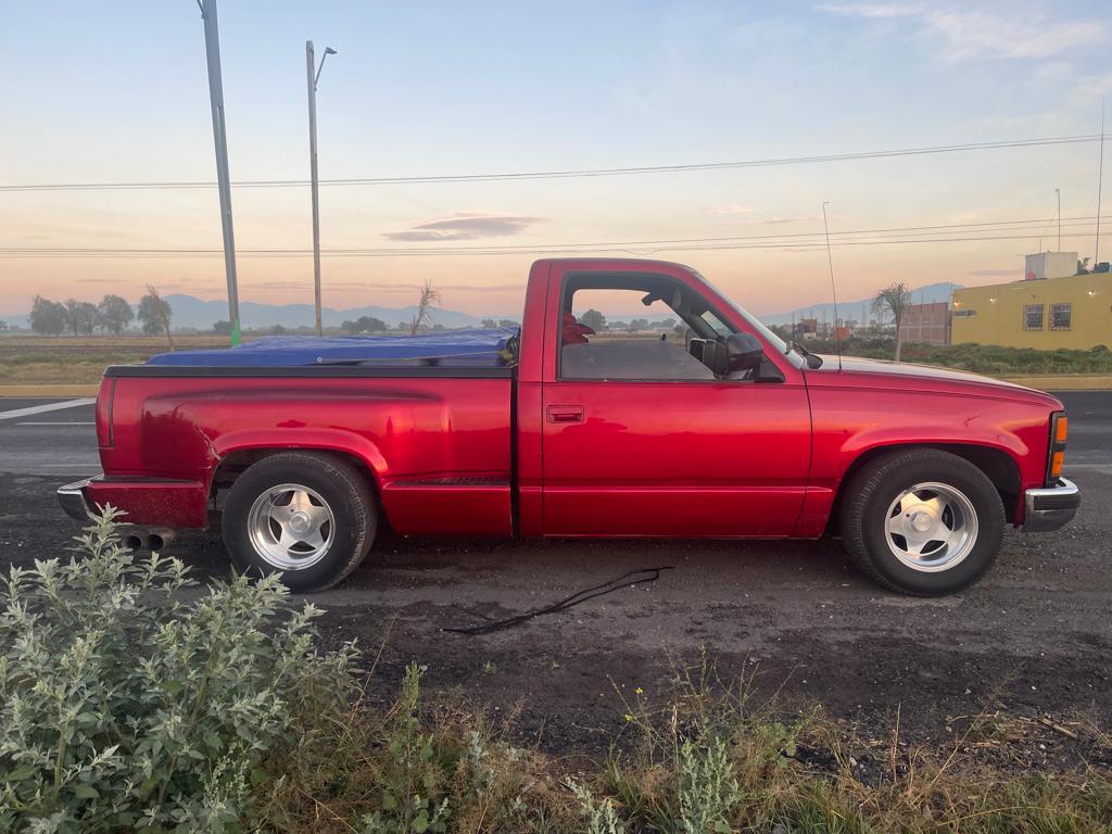 Aseguran camioneta presuntamente utilizada para el robo de hidrocarburo