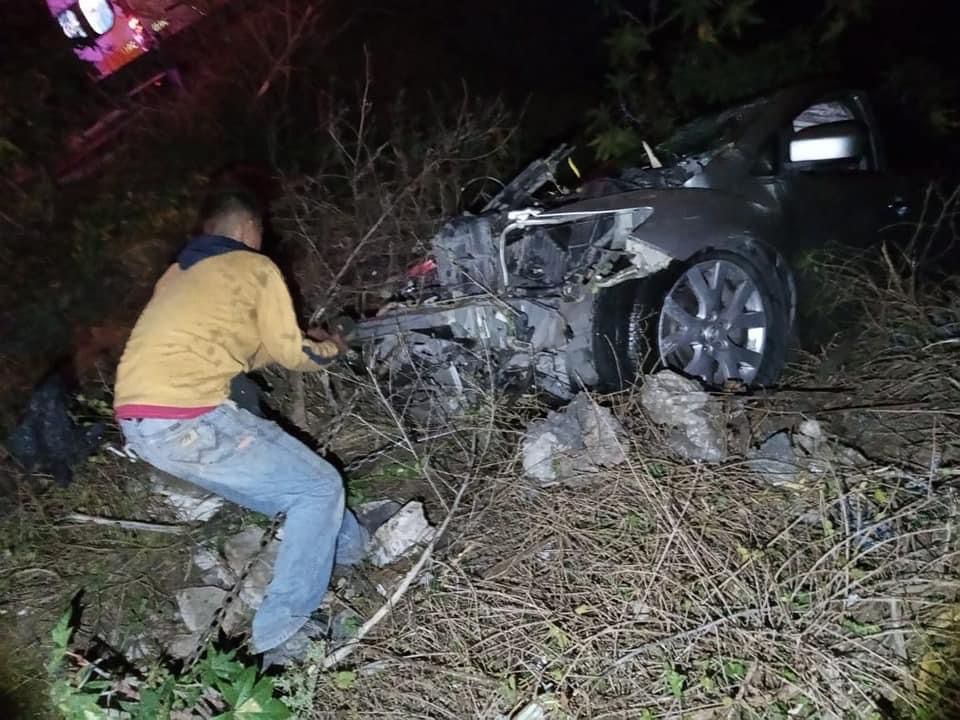 Volcadura deja un lesionado en carretera de Chilcuautla