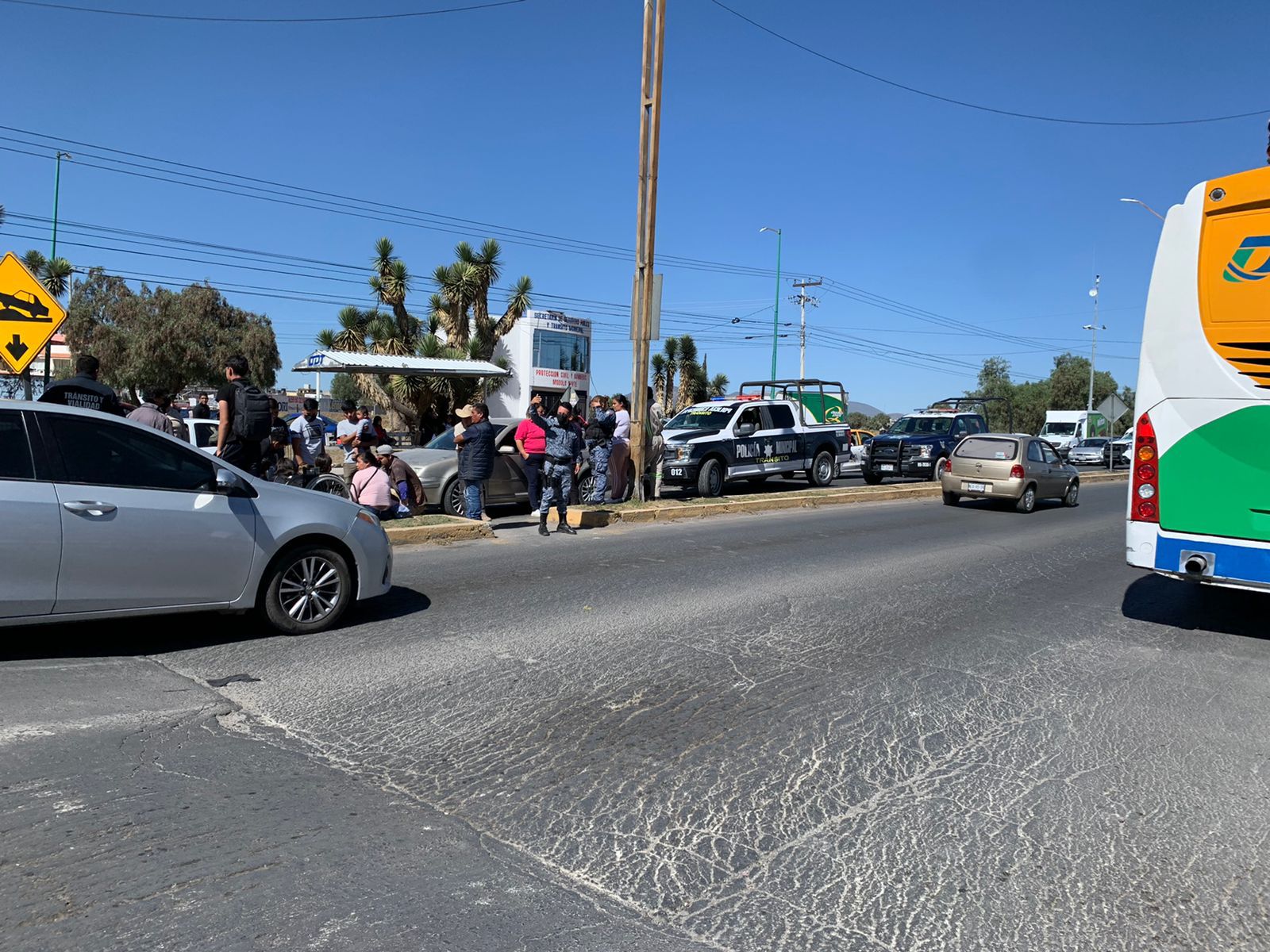 Carretera libre México-Pachuca: atropellan a mujer y a menor