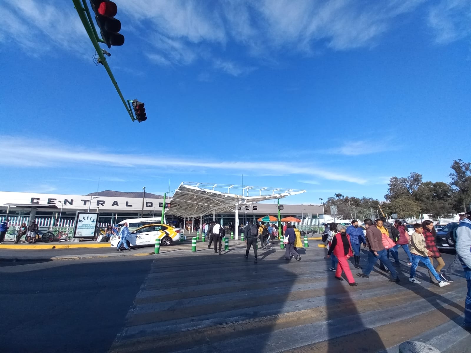 Navidad: Pasajeros abarrotan Central de Autobuses de Pachuca