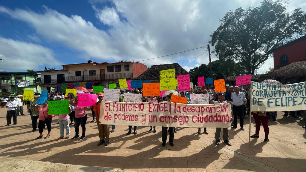 Exigen desaparición de poderes en Huautla tras la detención de alcalde