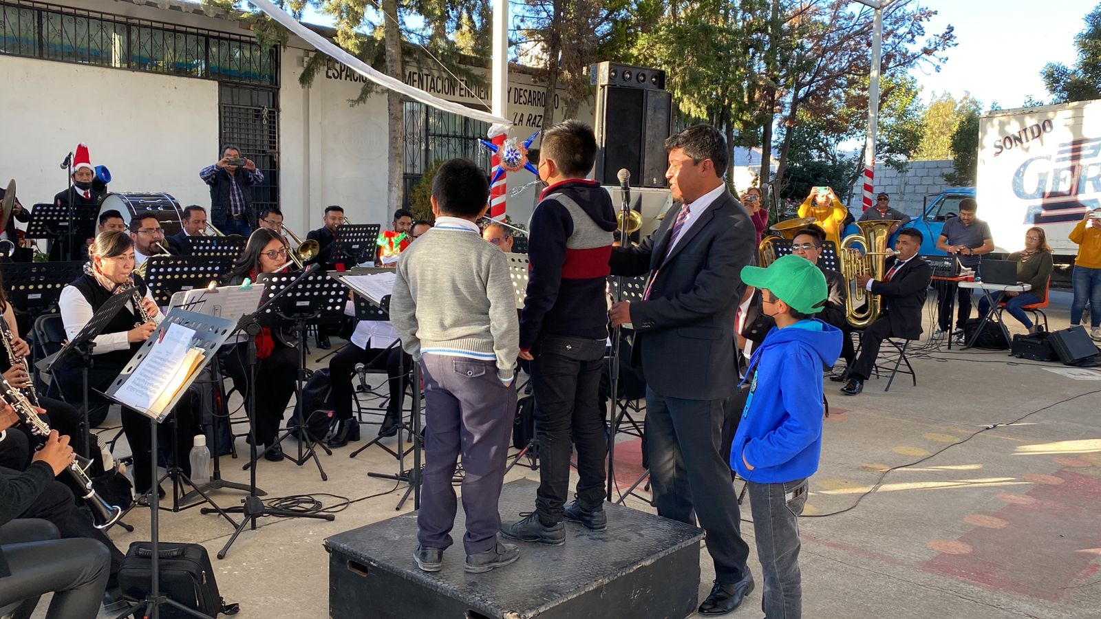 Niños dirigen concierto de la Banda Sinfónica de Hidalgo