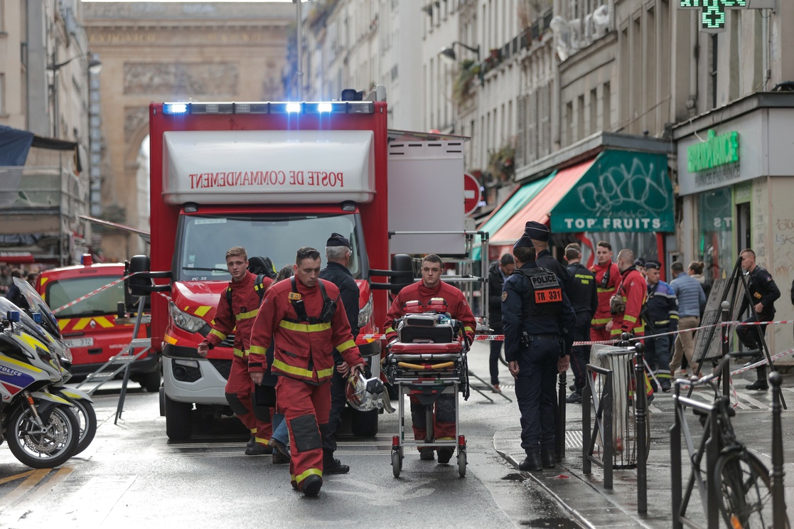 Tiroteo en París deja 3 muertos y 3 heridos