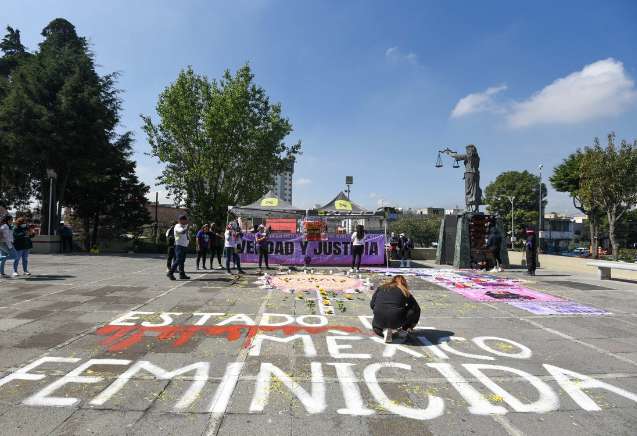 Menor violada por policías denuncia amenazas en Estado de México