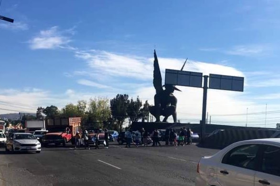 Bloqueo autopista México-Pachuca: manifestantes buscan a Karla Morales