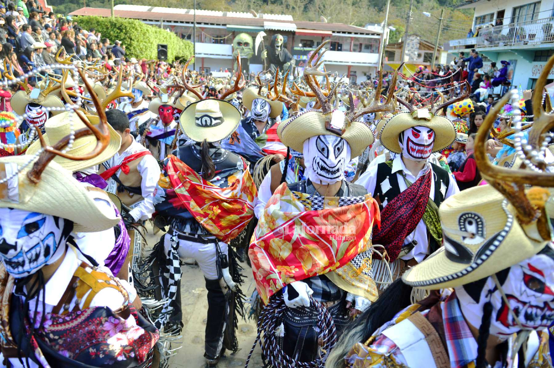 Erogarán $442 mil para desfile de carnavales en Pachuca