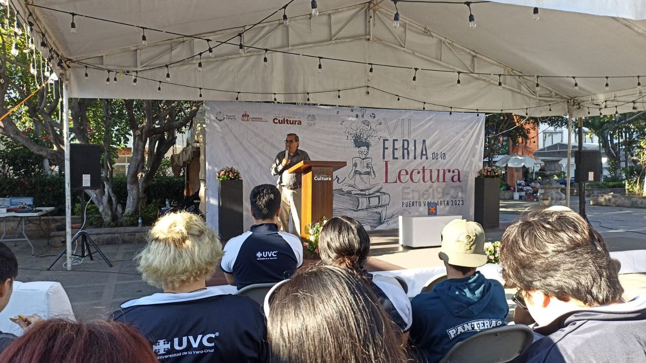 Hidalgo presente en la Feria de la Lectura en Puerto Vallarta