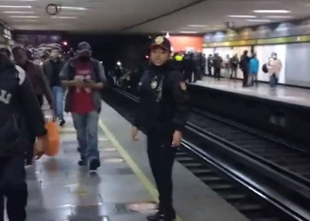 Línea 3 del metro: piden a usuarios no grabar tras choque de trenes