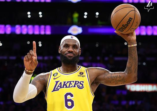 LeBron James es el máximo anotador de la NBA