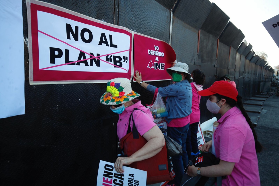 SCJN suspende por tiempo indefinido el “Plan B”