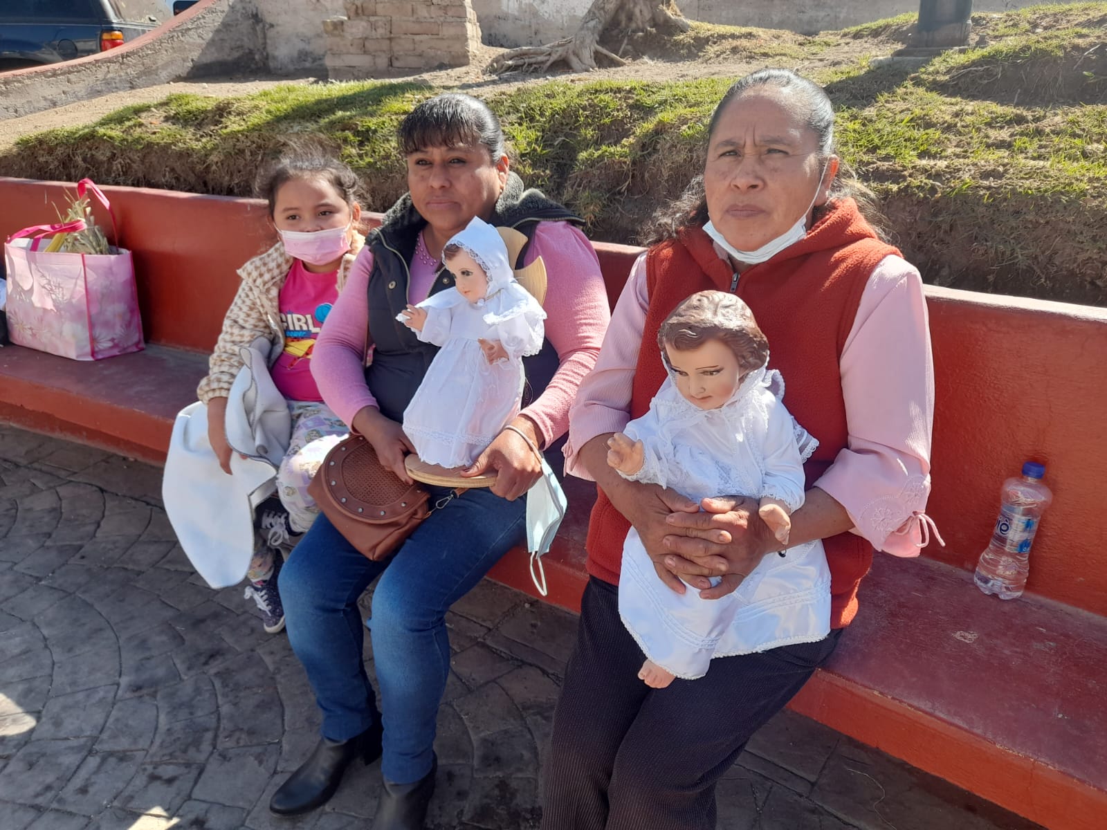 Día de la Candelaria: feligreses llevan al Niño Dios a bendecir en parroquia de Pachuca