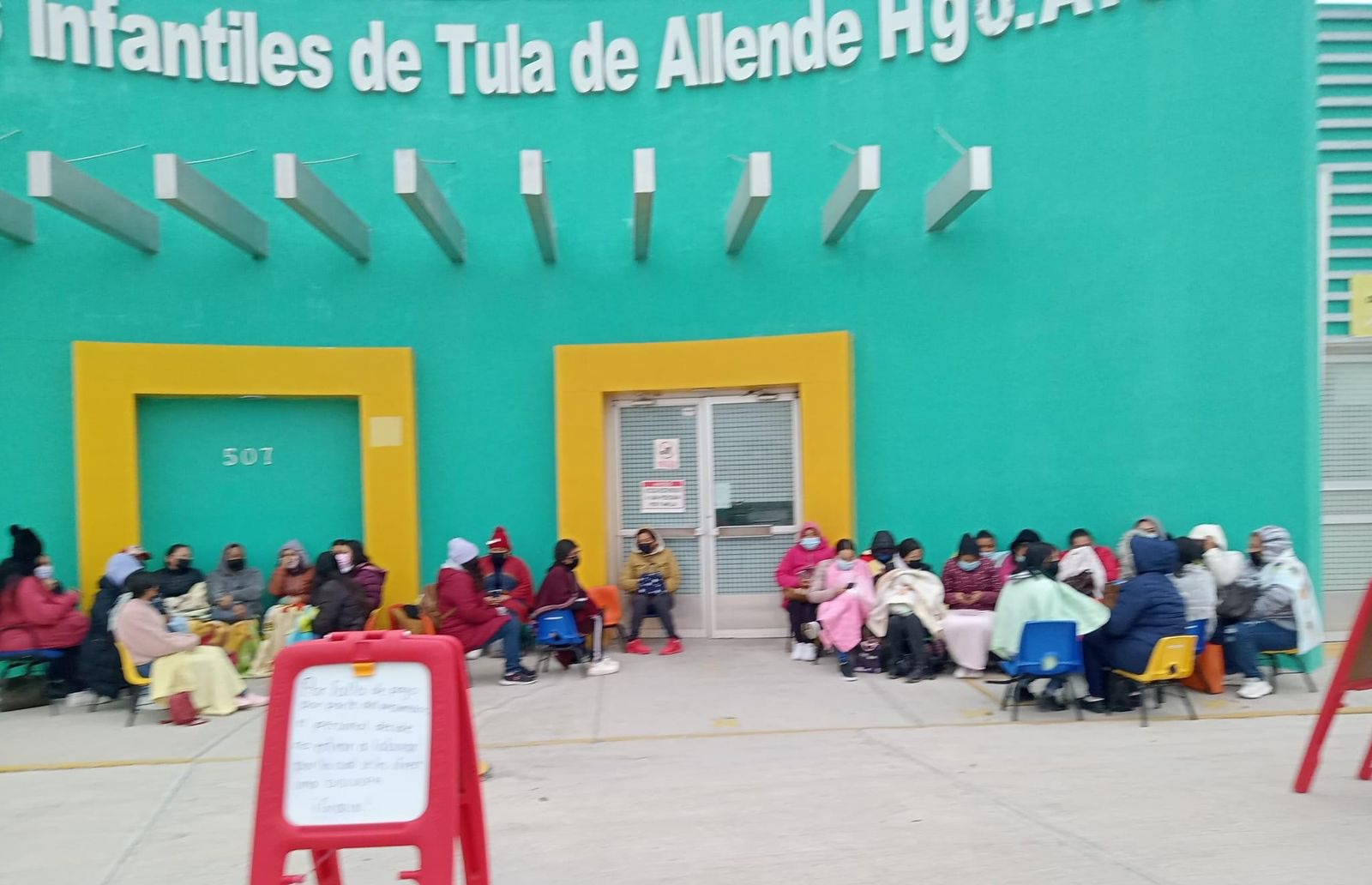 Personal de estancia infantil del IMSS en Tula realiza paro de labores