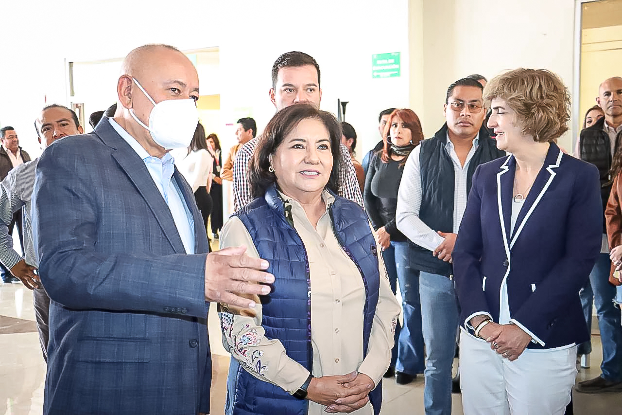 Edda Vite visita centros de asistencia en Tulancingo