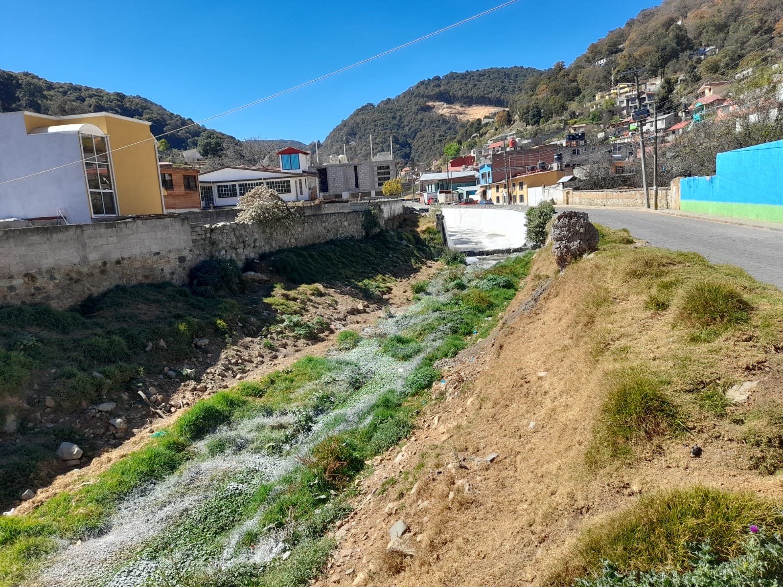 Canal que atraviesa Omitlán es problema de salud: alcalde