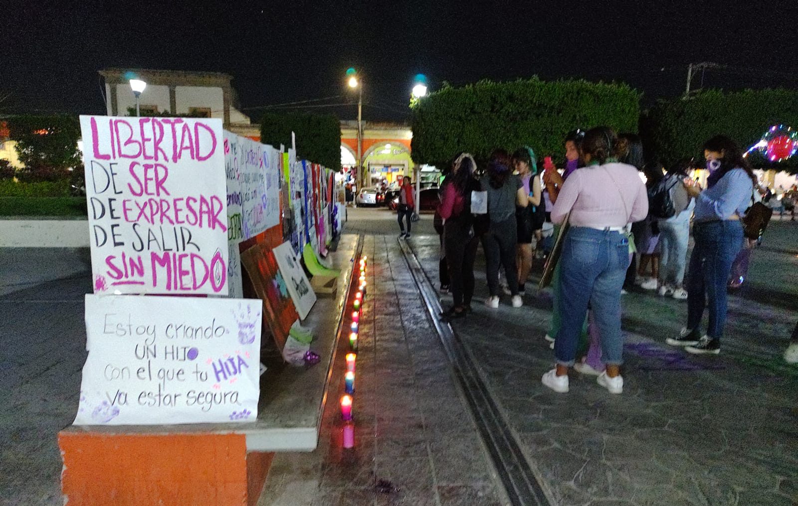 8M: Colectivo de Ixmiquilpan rinde homenaje a mujeres desaparecidas y asesinadas