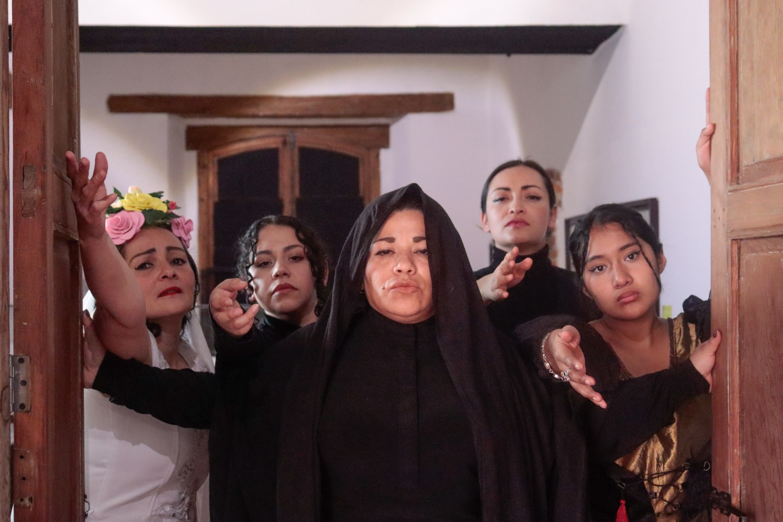 Presentan obra “La casa de Bernarda Alba” por Colectivo Poíesis