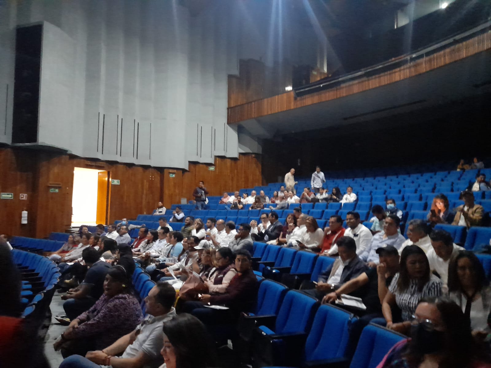 Secretarios, diputados y alcaldes morenistas acuden a taller para ser posibles candidatos