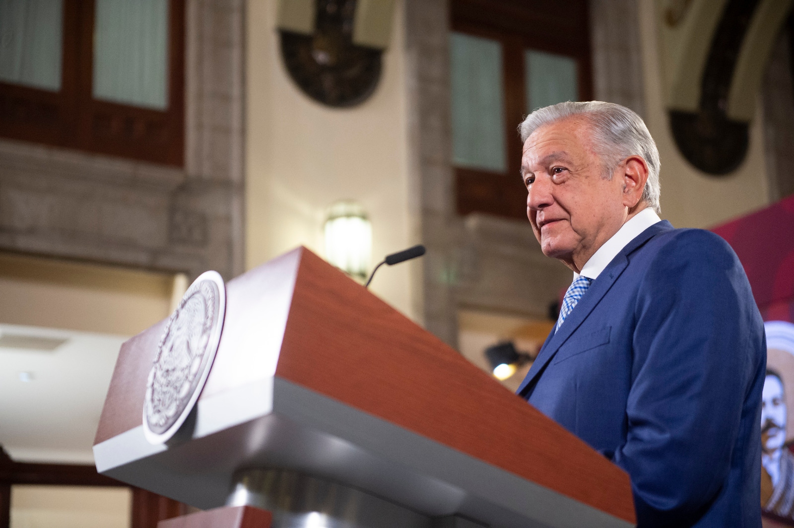 AMLO acepta error en declaraciones de Ana Guevara contra nadadoras